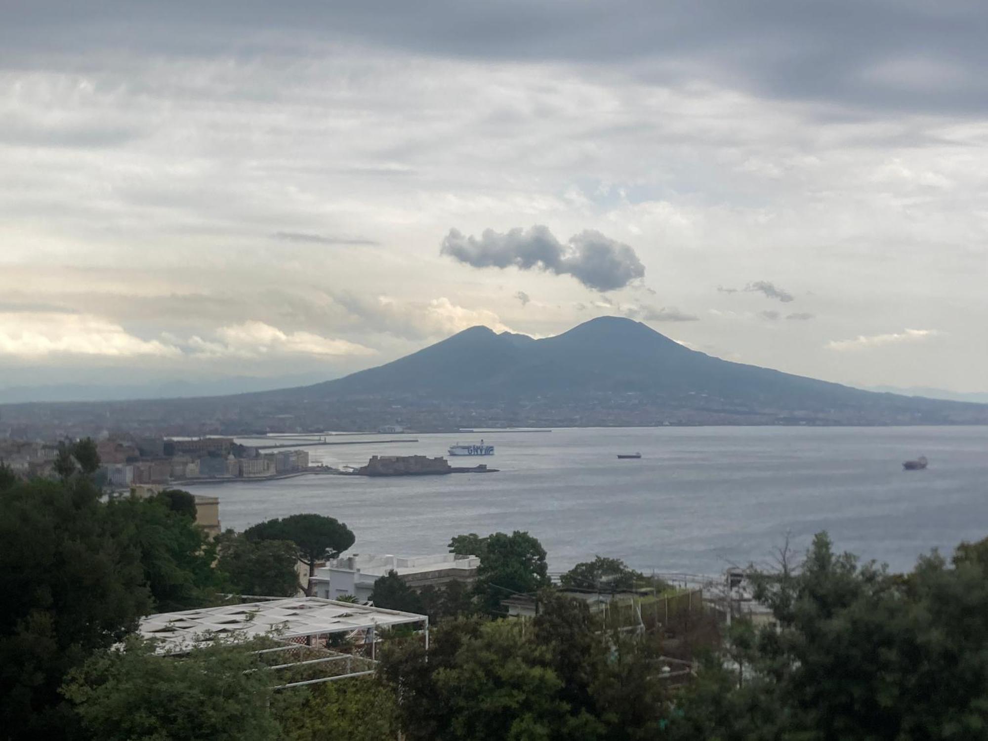 La Casa Di Vera Napoli Exterior foto