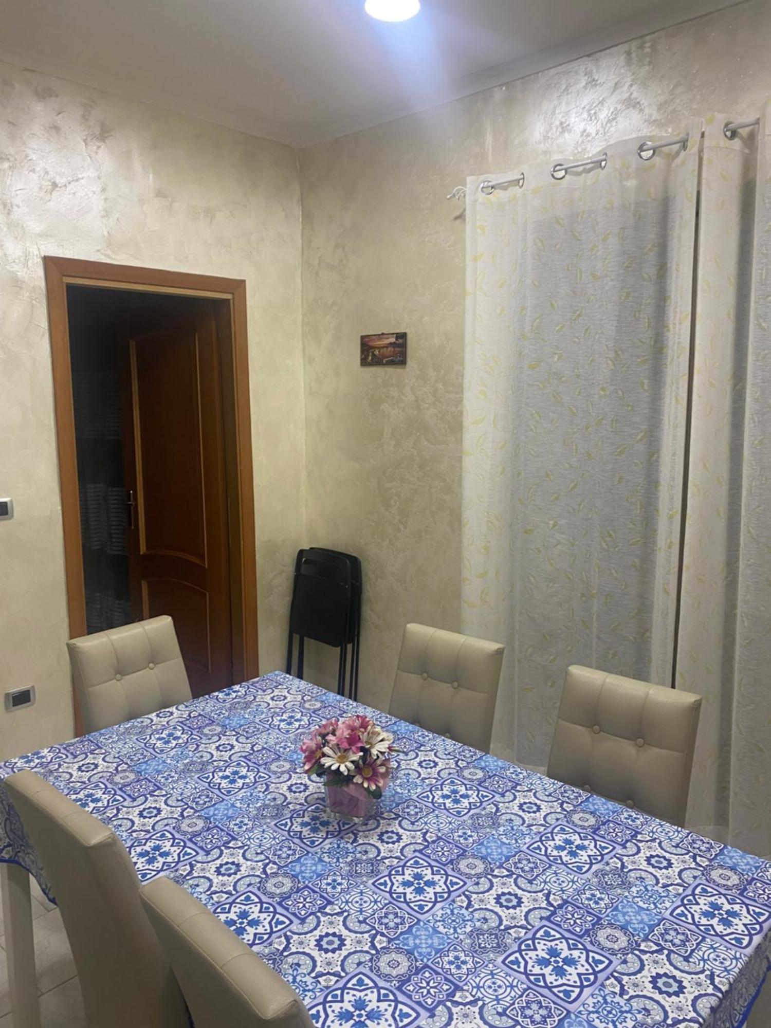 La Casa Di Vera Napoli Exterior foto